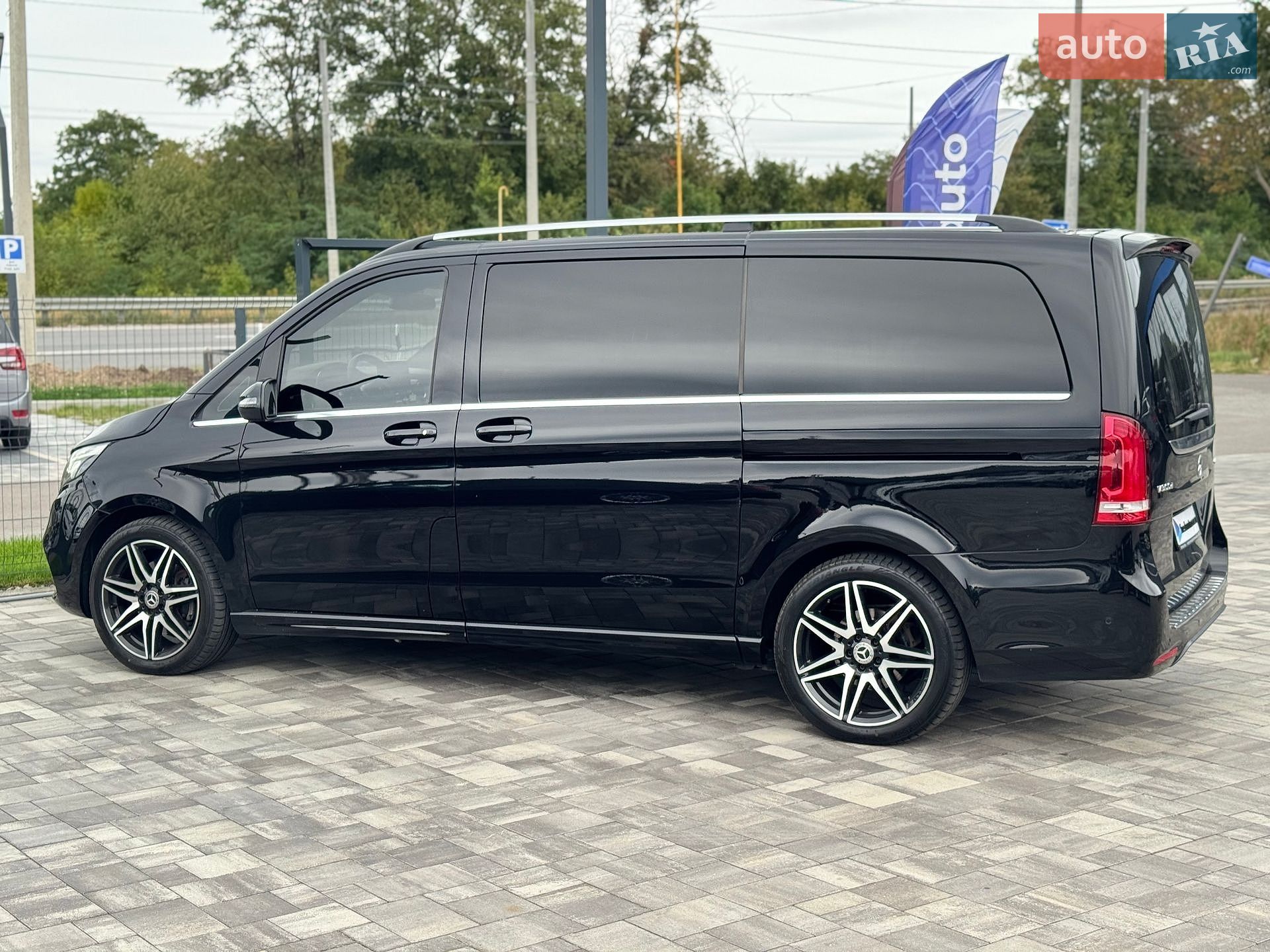 Mercedes-Benz V-Class 2020 VIN W1V44781313706357 фото оголошення 10 з 40