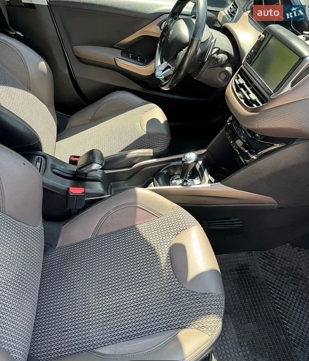 Peugeot 2008 2013 VIN VF3CU9HP8DY014684 фото оголошення 7 з 14
