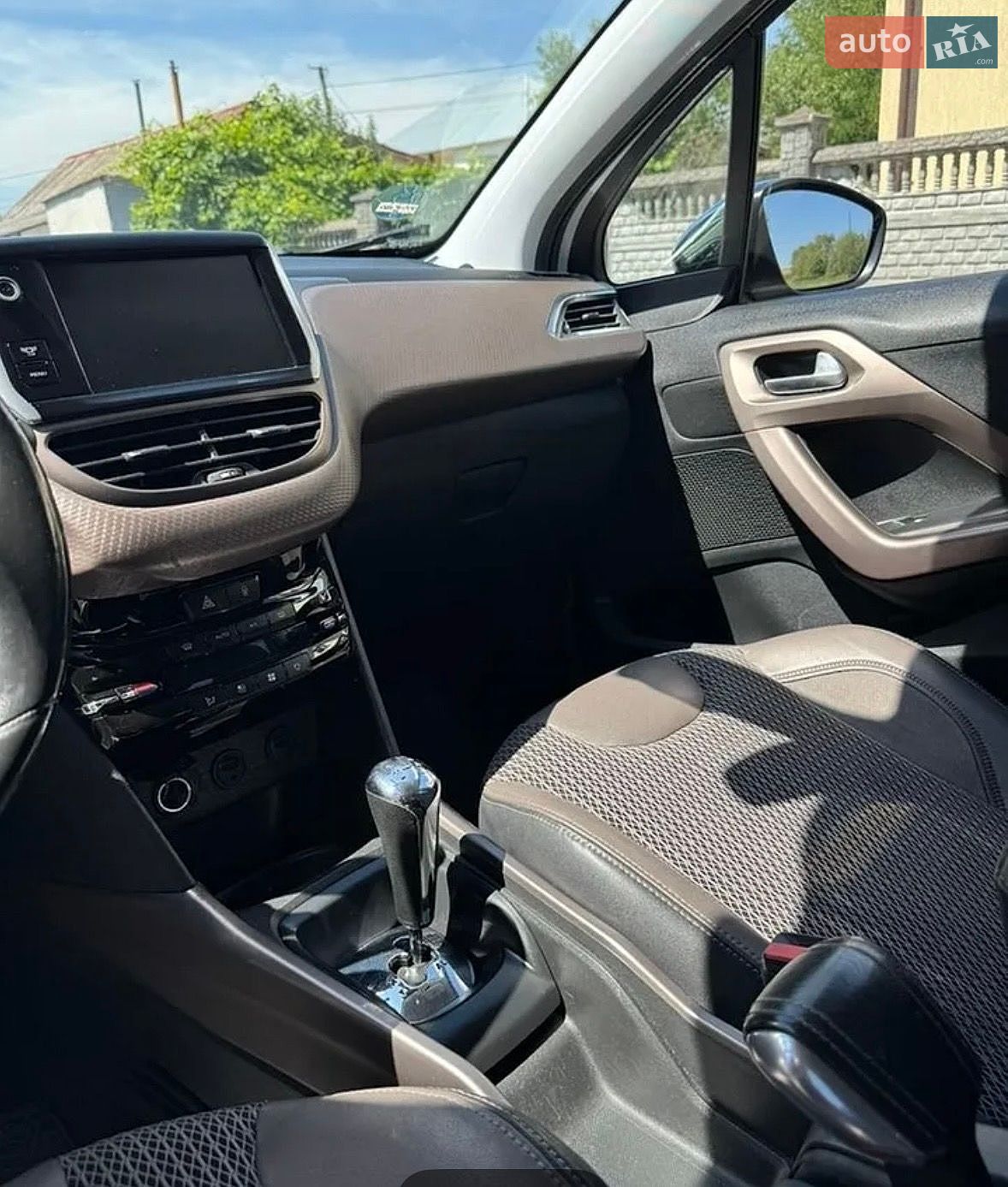 Peugeot 2008 2013 VIN VF3CU9HP8DY014684 фото оголошення 10 з 14