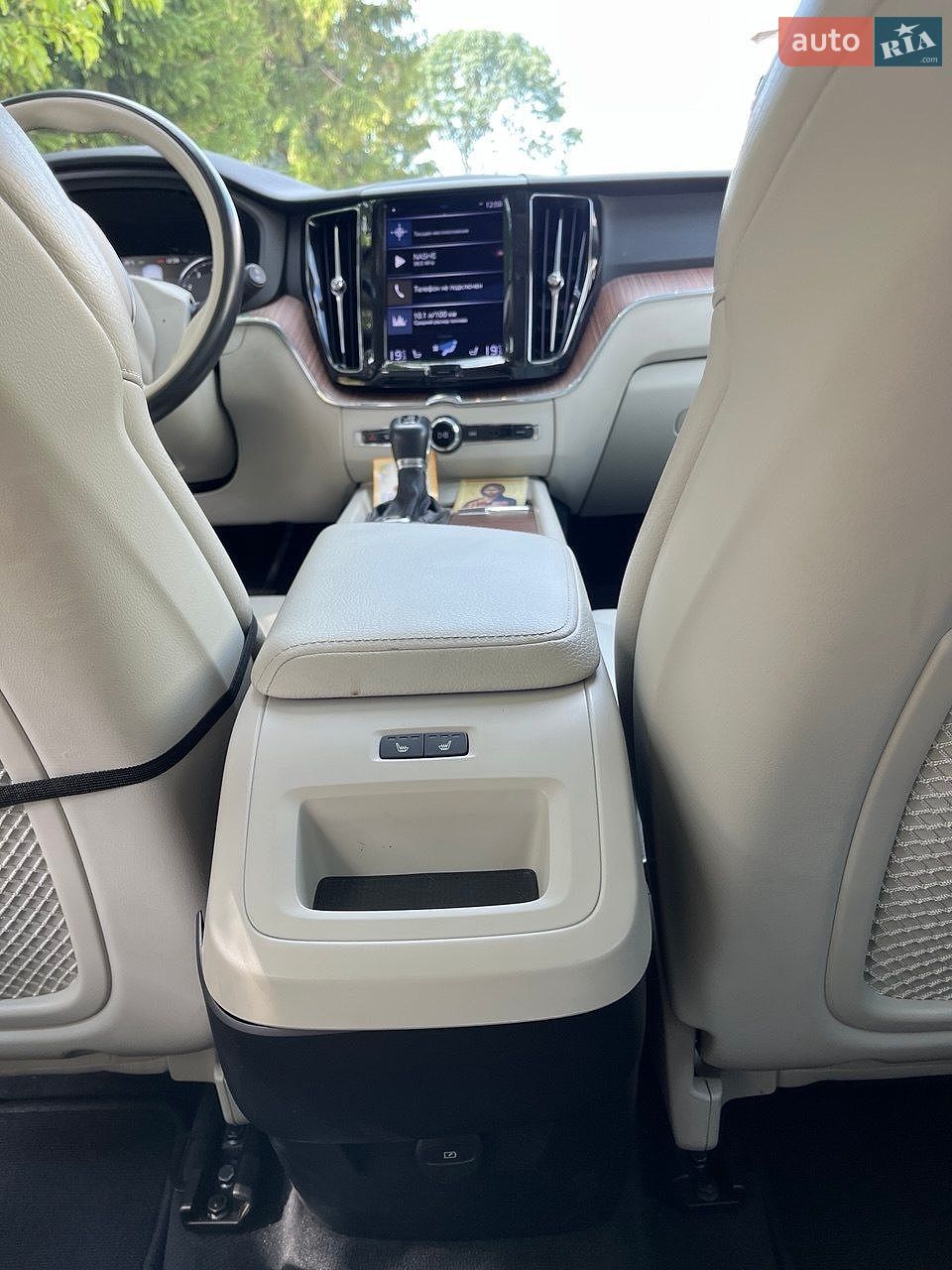 Volvo XC60 2020 VIN YV4A22RK2M1698560 фото оголошення 19 з 28