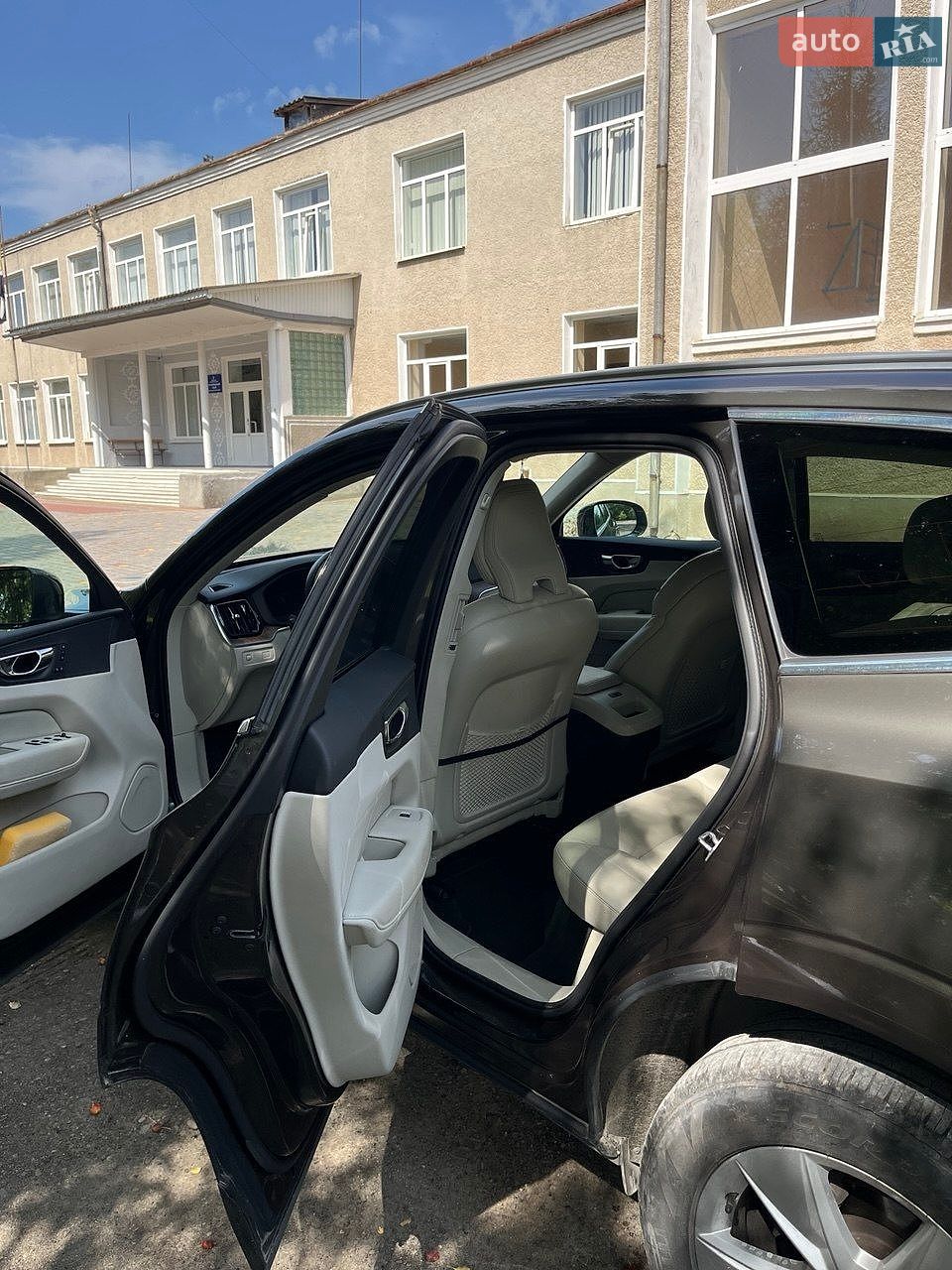Volvo XC60 2020 VIN YV4A22RK2M1698560 фото оголошення 28 з 28