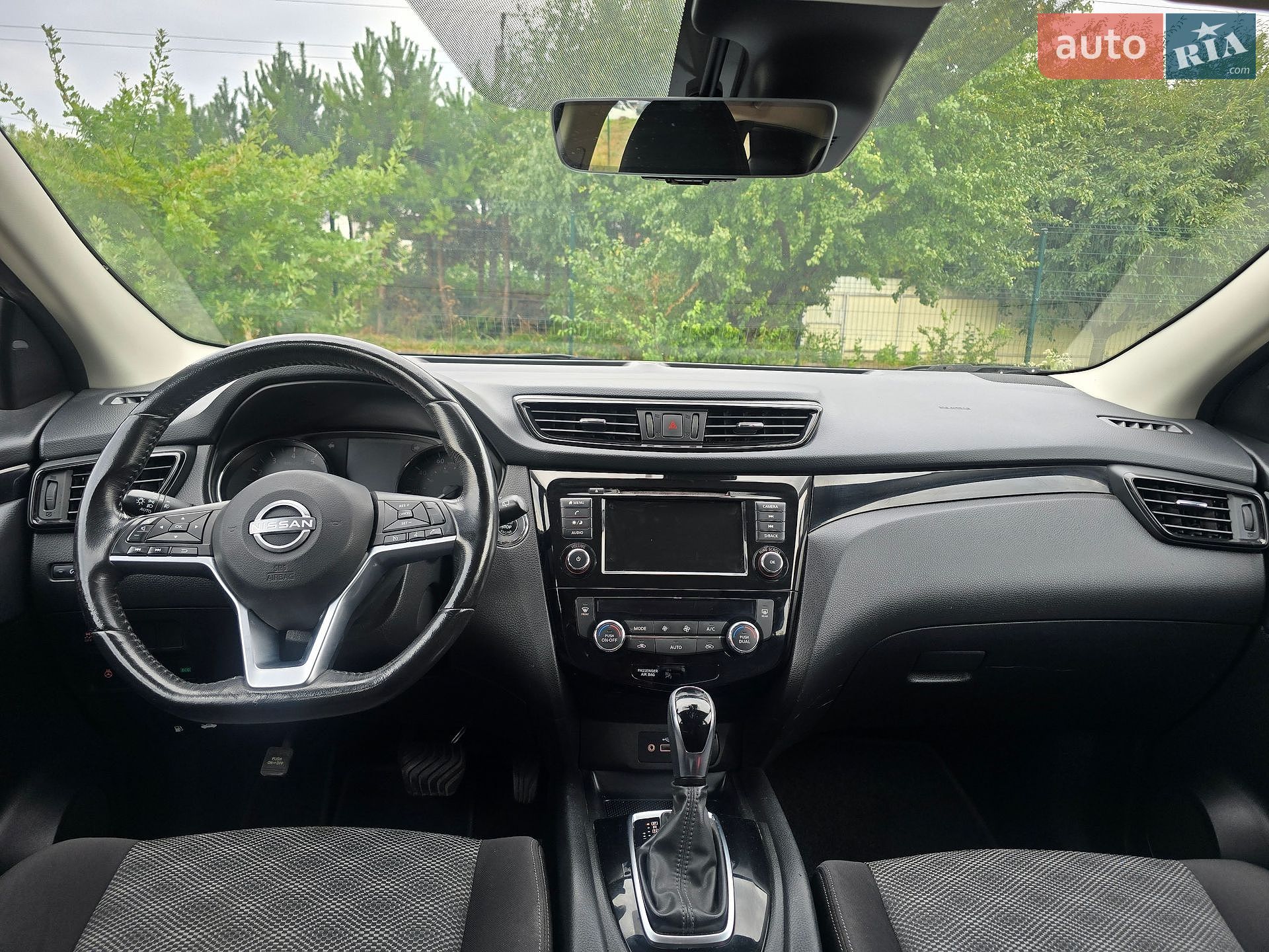 Nissan Rogue Sport 2019 VIN JN1BJ1CR3KW627137 фото оголошення 2 з 32