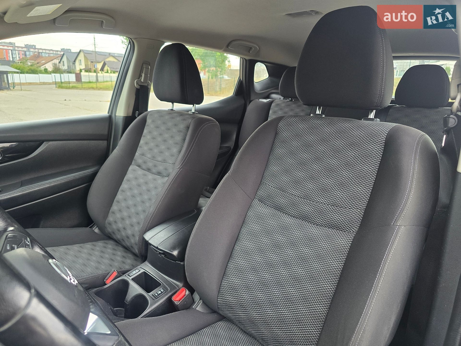 Nissan Rogue Sport 2019 VIN JN1BJ1CR3KW627137 фото оголошення 16 з 32