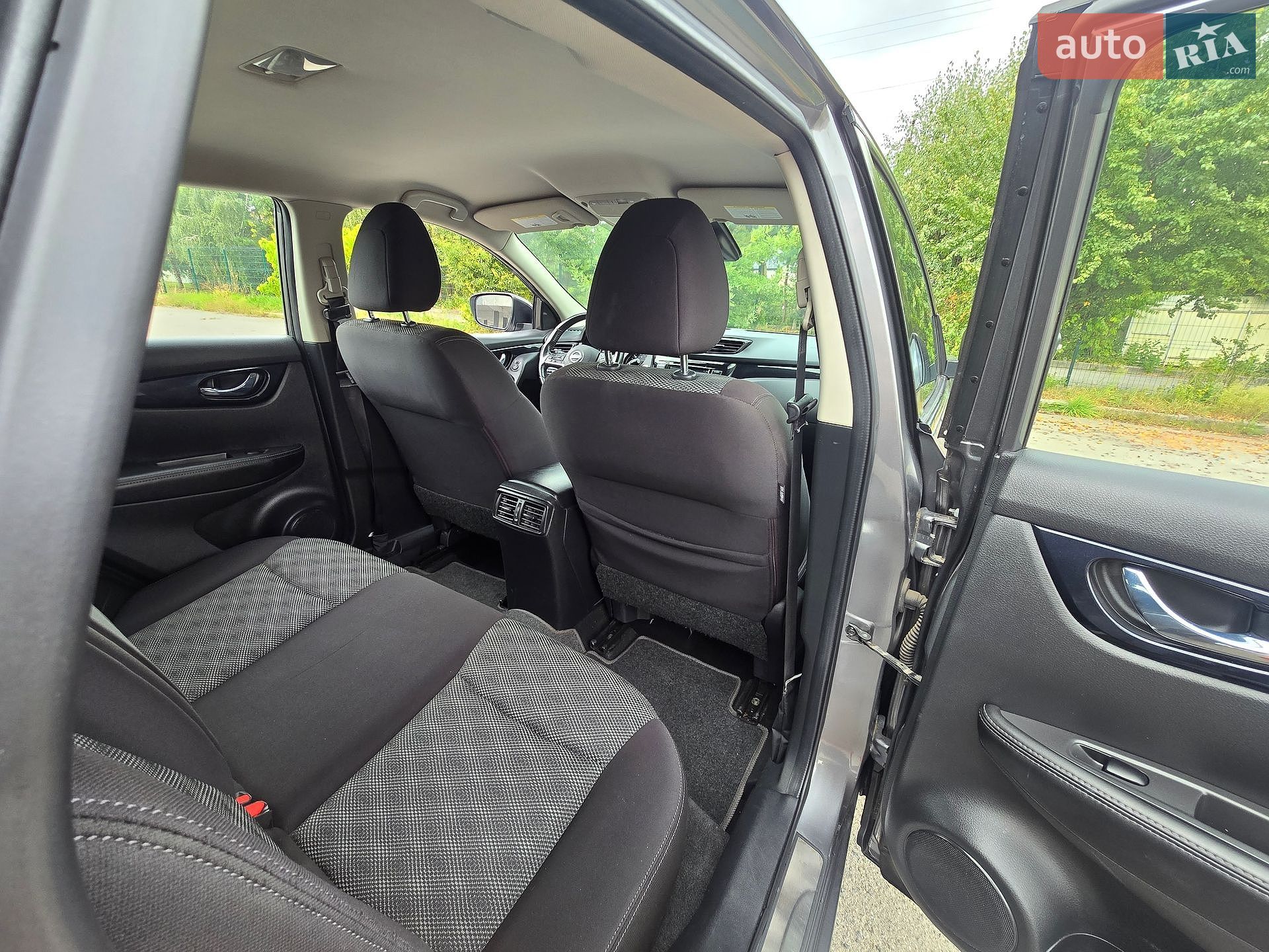 Nissan Rogue Sport 2019 VIN JN1BJ1CR3KW627137 фото оголошення 24 з 32