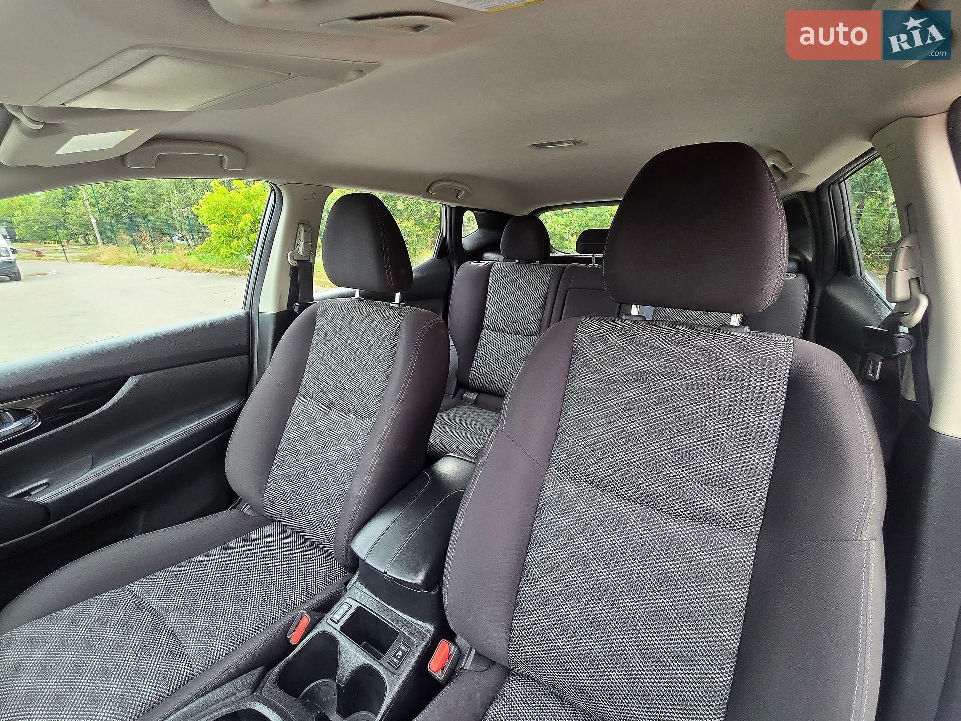 Nissan Rogue Sport 2019 VIN JN1BJ1CR3KW627137 фото оголошення 28 з 32
