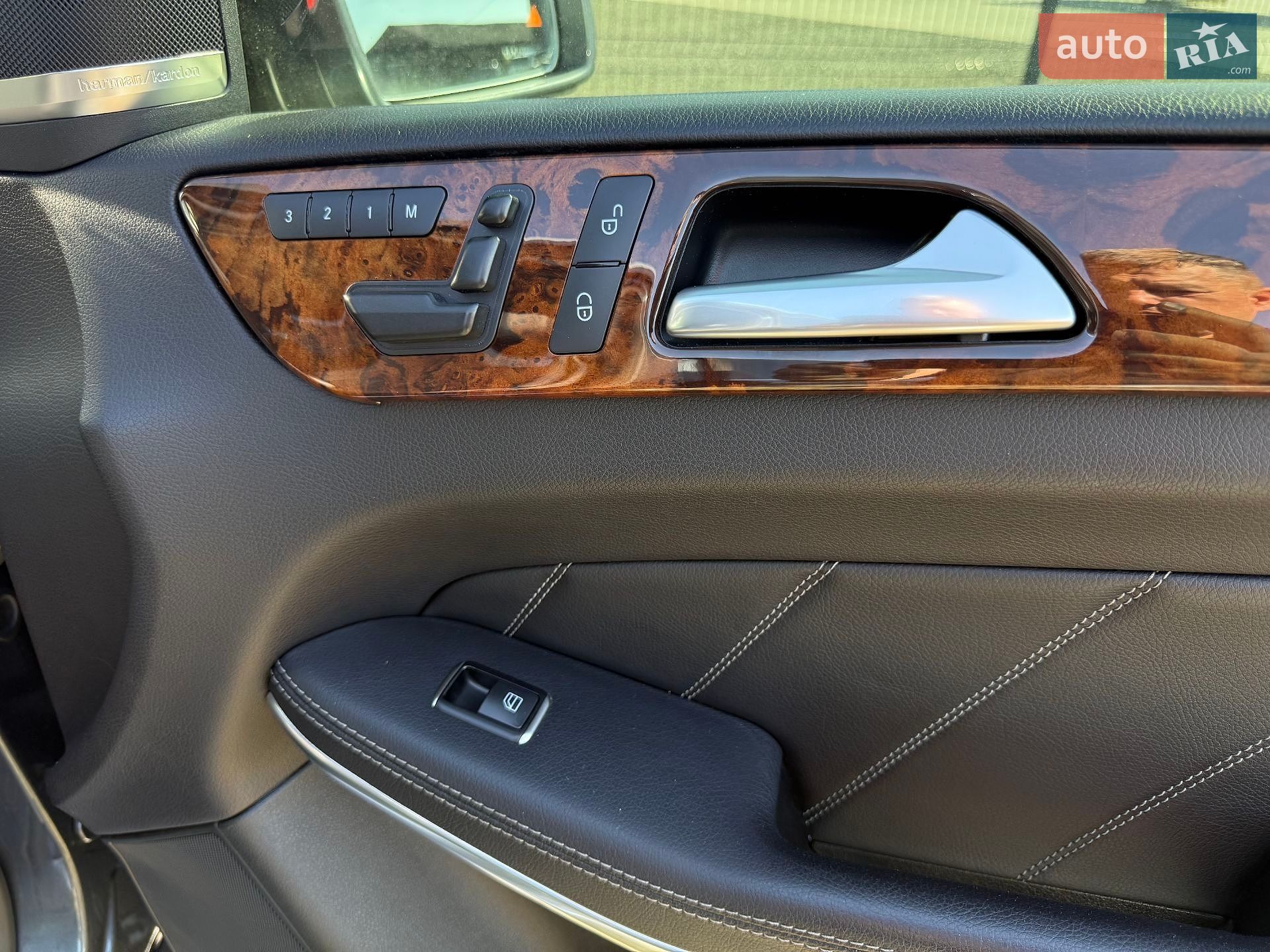Mercedes-Benz GL-Class 2014 VIN 4JGDF2EE9EA398810 фото оголошення 15 з 53