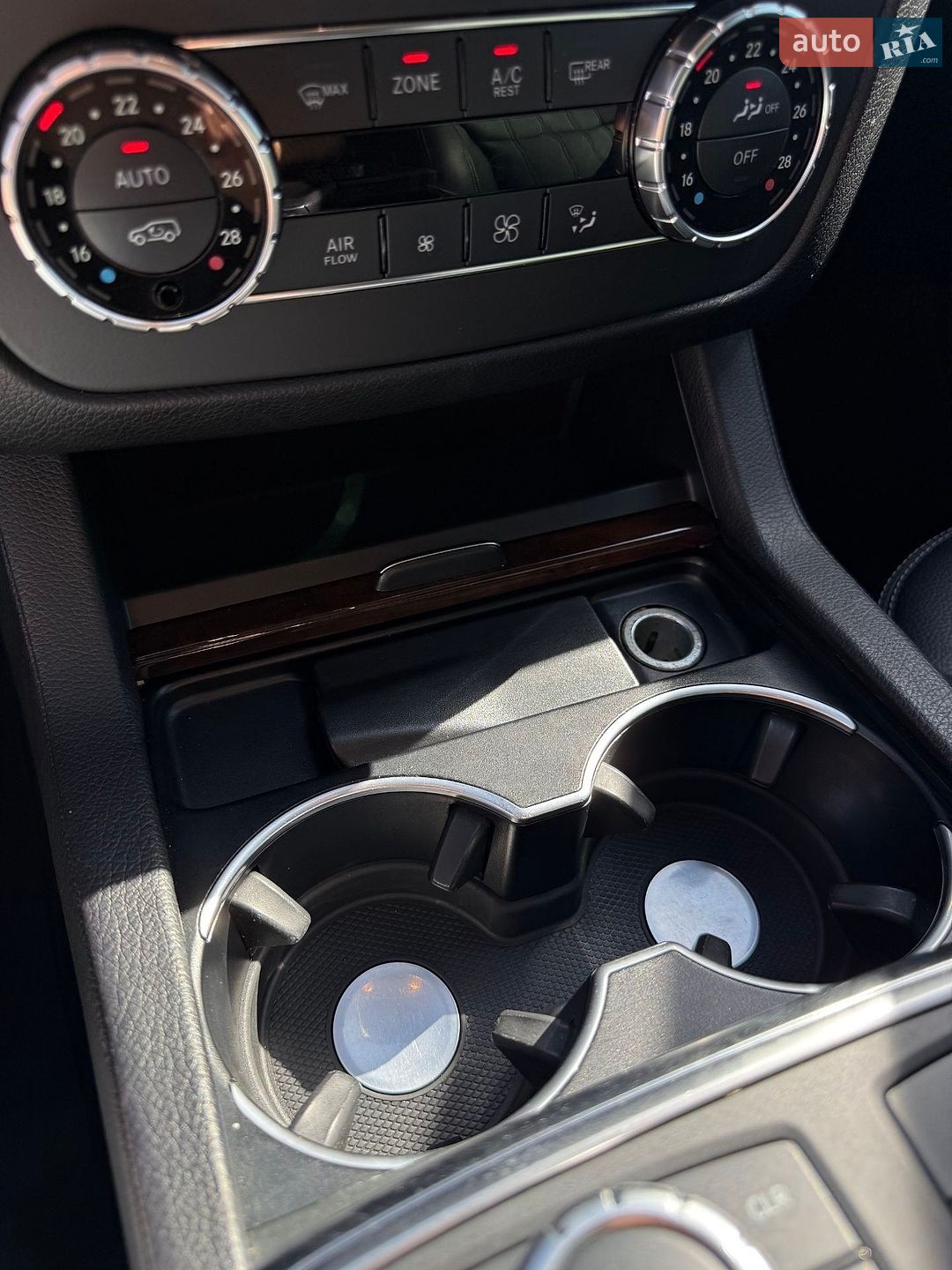 Mercedes-Benz GL-Class 2014 VIN 4JGDF2EE9EA398810 фото оголошення 23 з 53