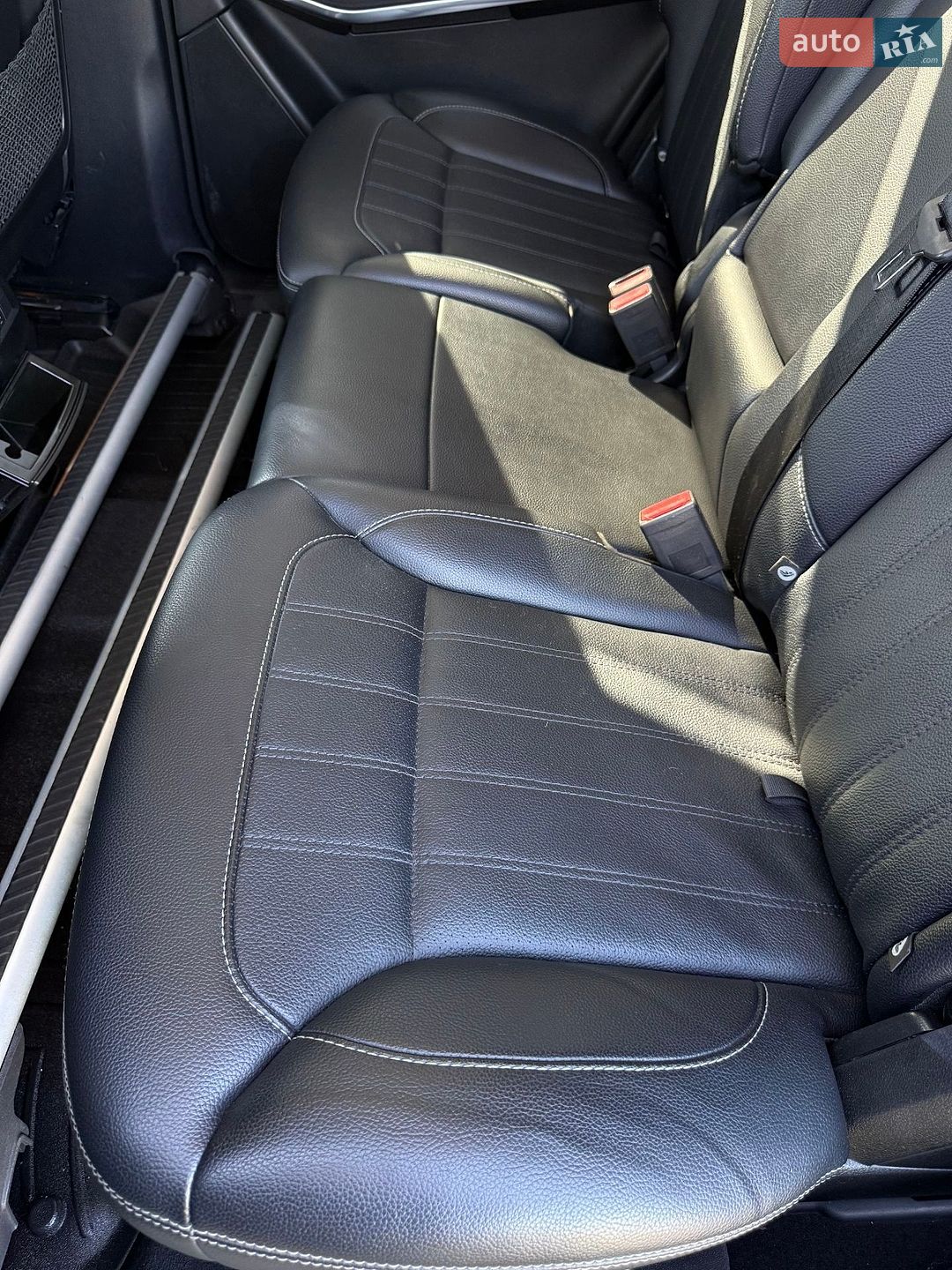Mercedes-Benz GL-Class 2014 VIN 4JGDF2EE9EA398810 фото оголошення 36 з 53