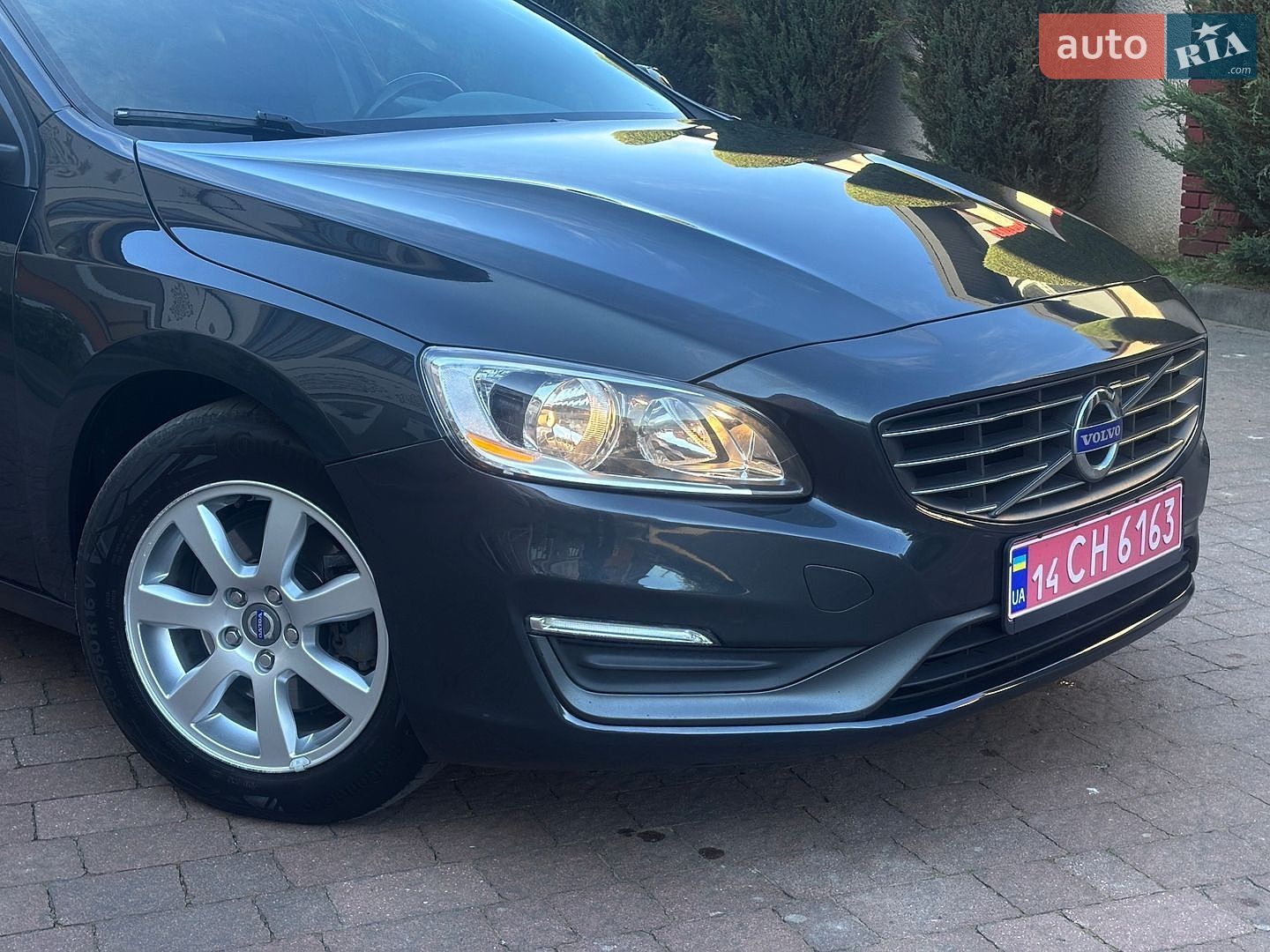 Volvo V60 2015 VIN YV1FW8481F1227219 фото оголошення 12 з 202