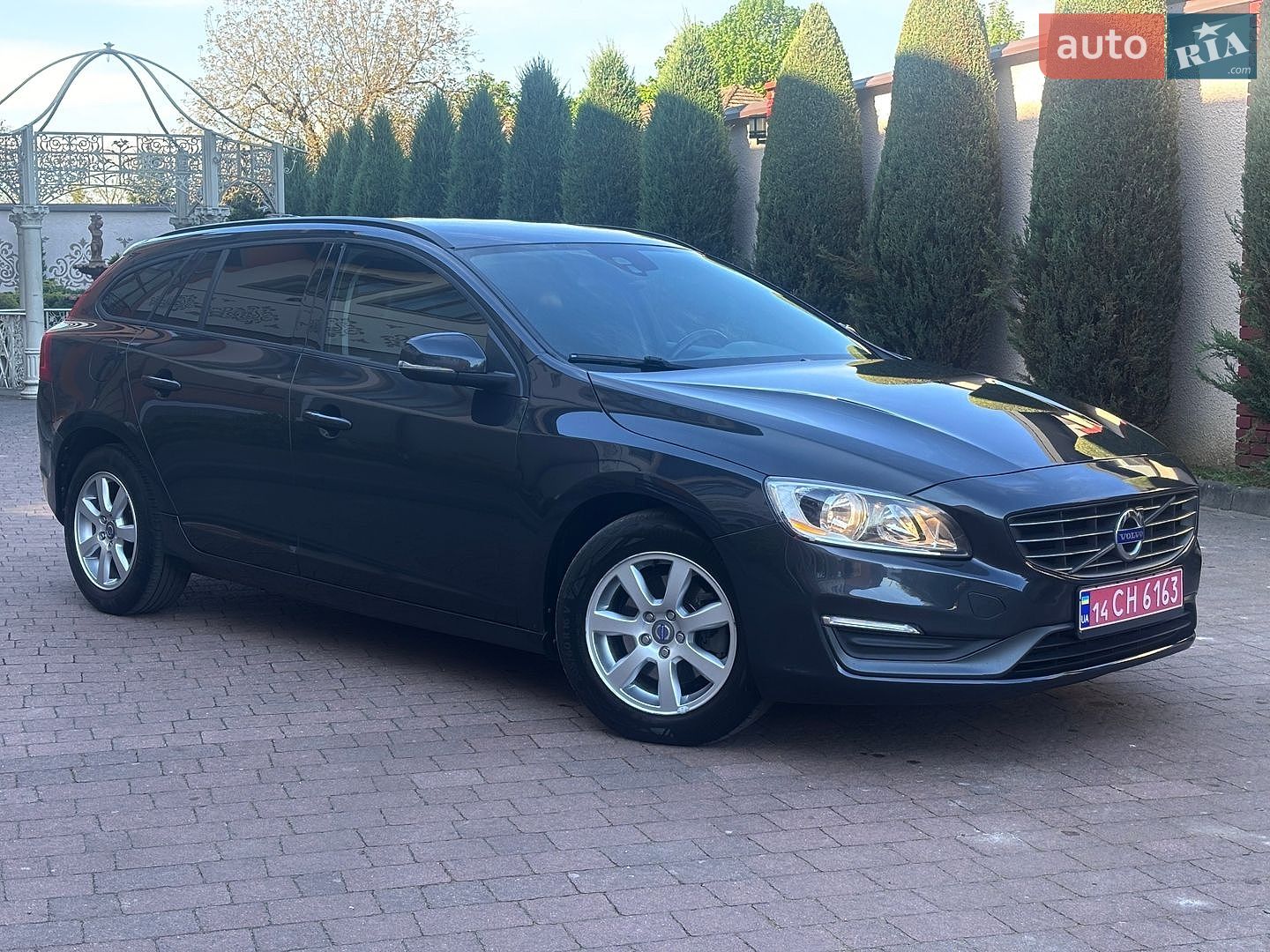 Volvo V60 2015 VIN YV1FW8481F1227219 фото оголошення 10 з 202