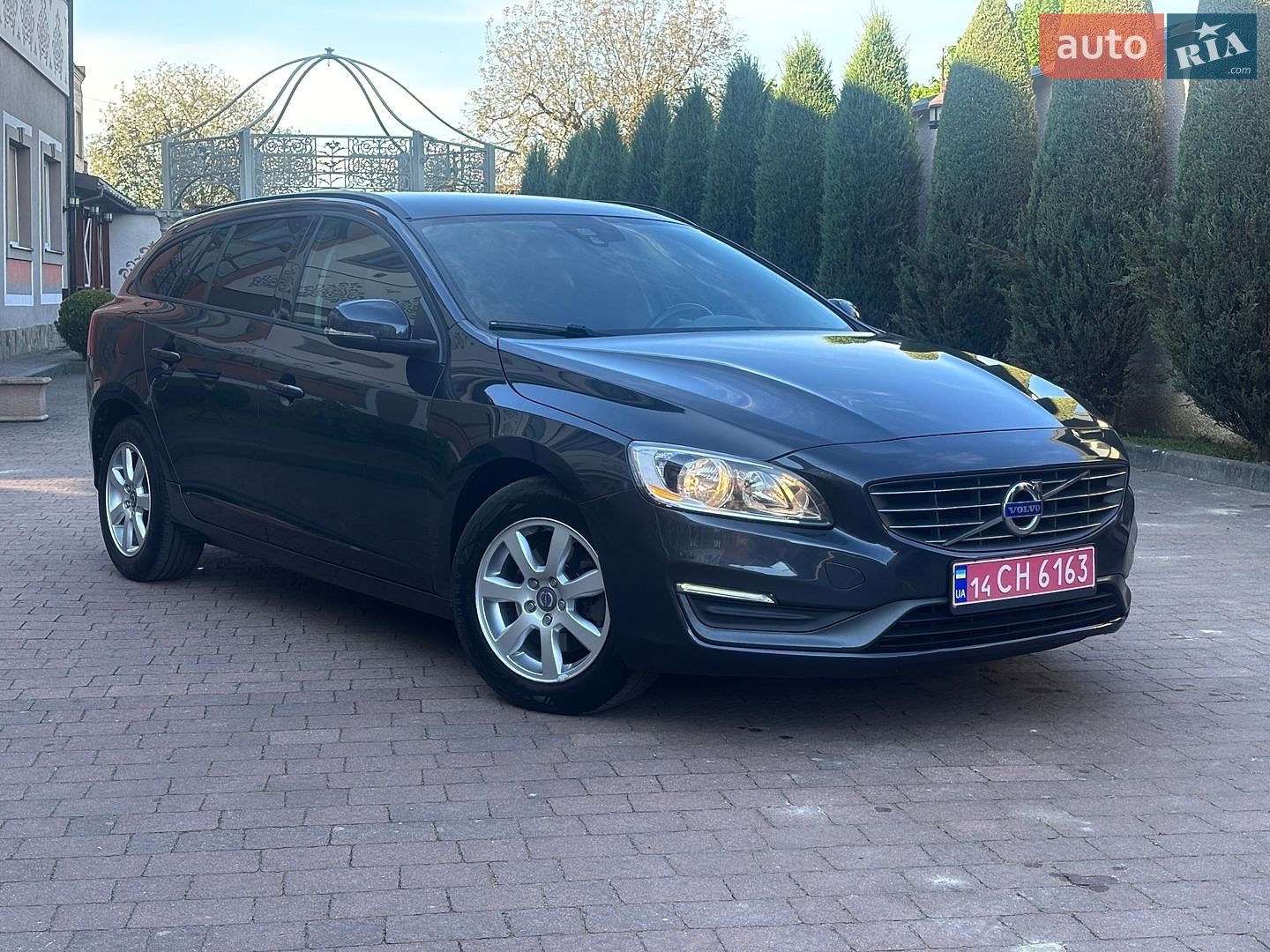 Volvo V60 2015 VIN YV1FW8481F1227219 фото оголошення 11 з 202