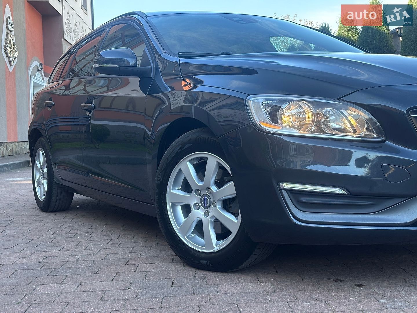 Volvo V60 2015 VIN YV1FW8481F1227219 фото оголошення 18 з 202