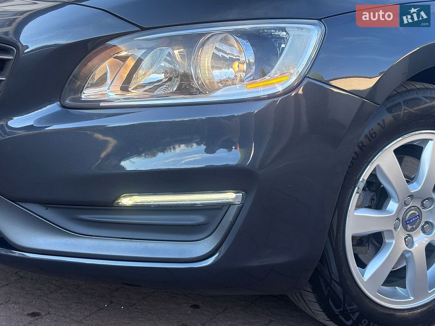 Volvo V60 2015 VIN YV1FW8481F1227219 фото оголошення 36 з 202