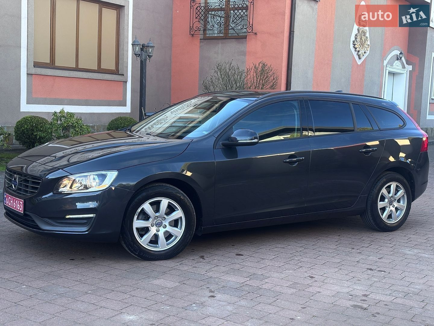 Volvo V60 2015 VIN YV1FW8481F1227219 фото оголошення 27 з 202