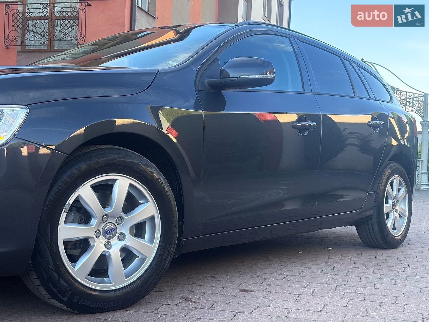 Volvo V60 2015 VIN YV1FW8481F1227219 фото оголошення 40 з 202