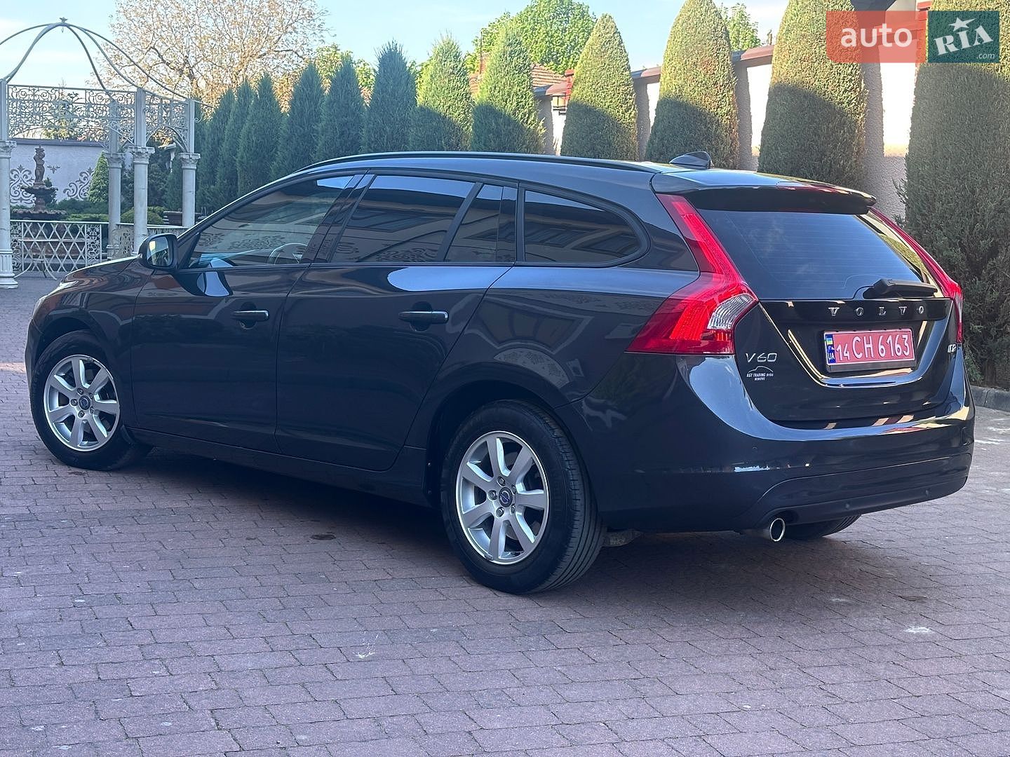 Volvo V60 2015 VIN YV1FW8481F1227219 фото оголошення 48 з 202