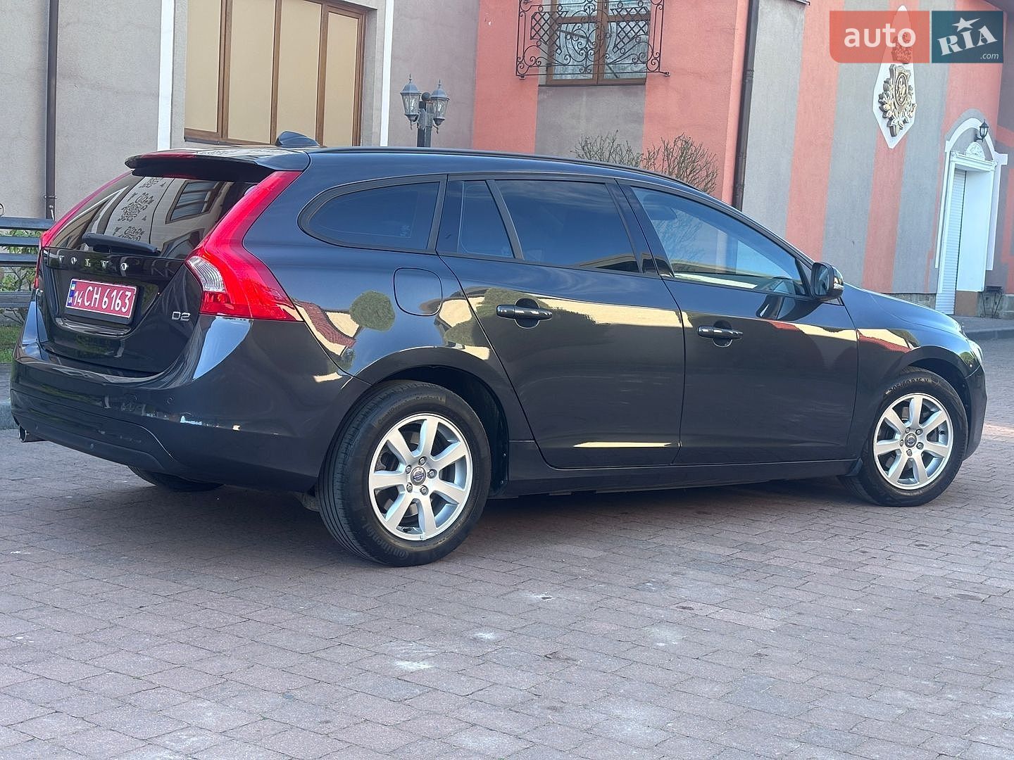 Volvo V60 2015 VIN YV1FW8481F1227219 фото оголошення 68 з 202