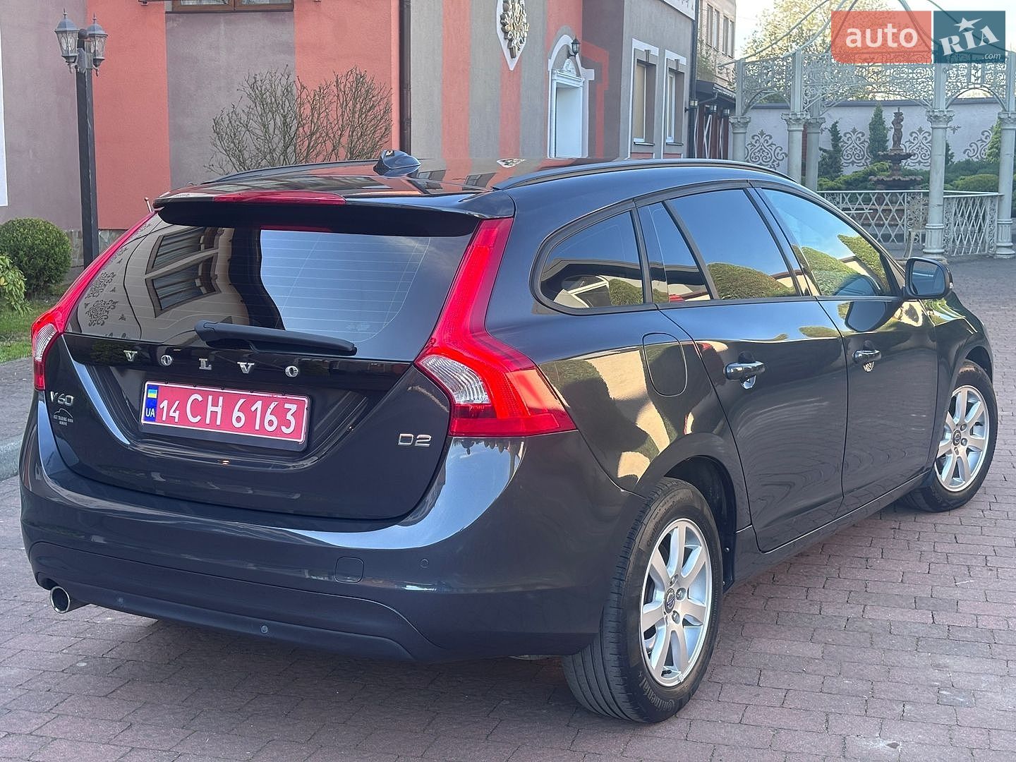 Volvo V60 2015 VIN YV1FW8481F1227219 фото оголошення 72 з 202