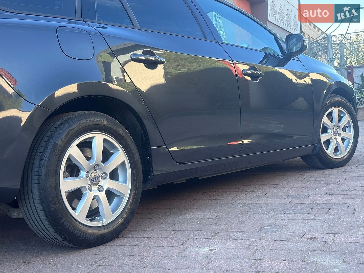 Volvo V60 2015 VIN YV1FW8481F1227219 фото оголошення 83 з 202