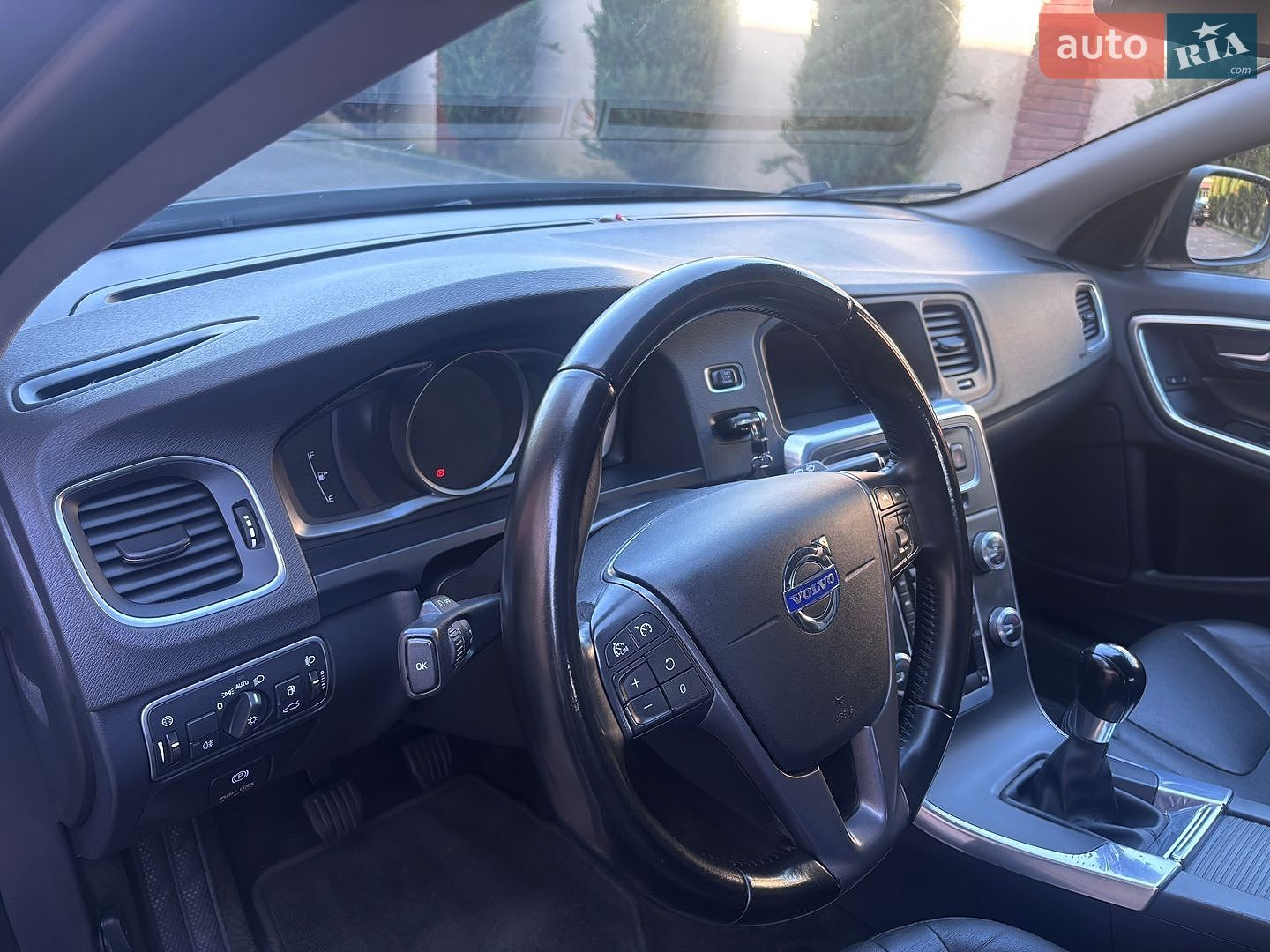 Volvo V60 2015 VIN YV1FW8481F1227219 фото оголошення 89 з 202