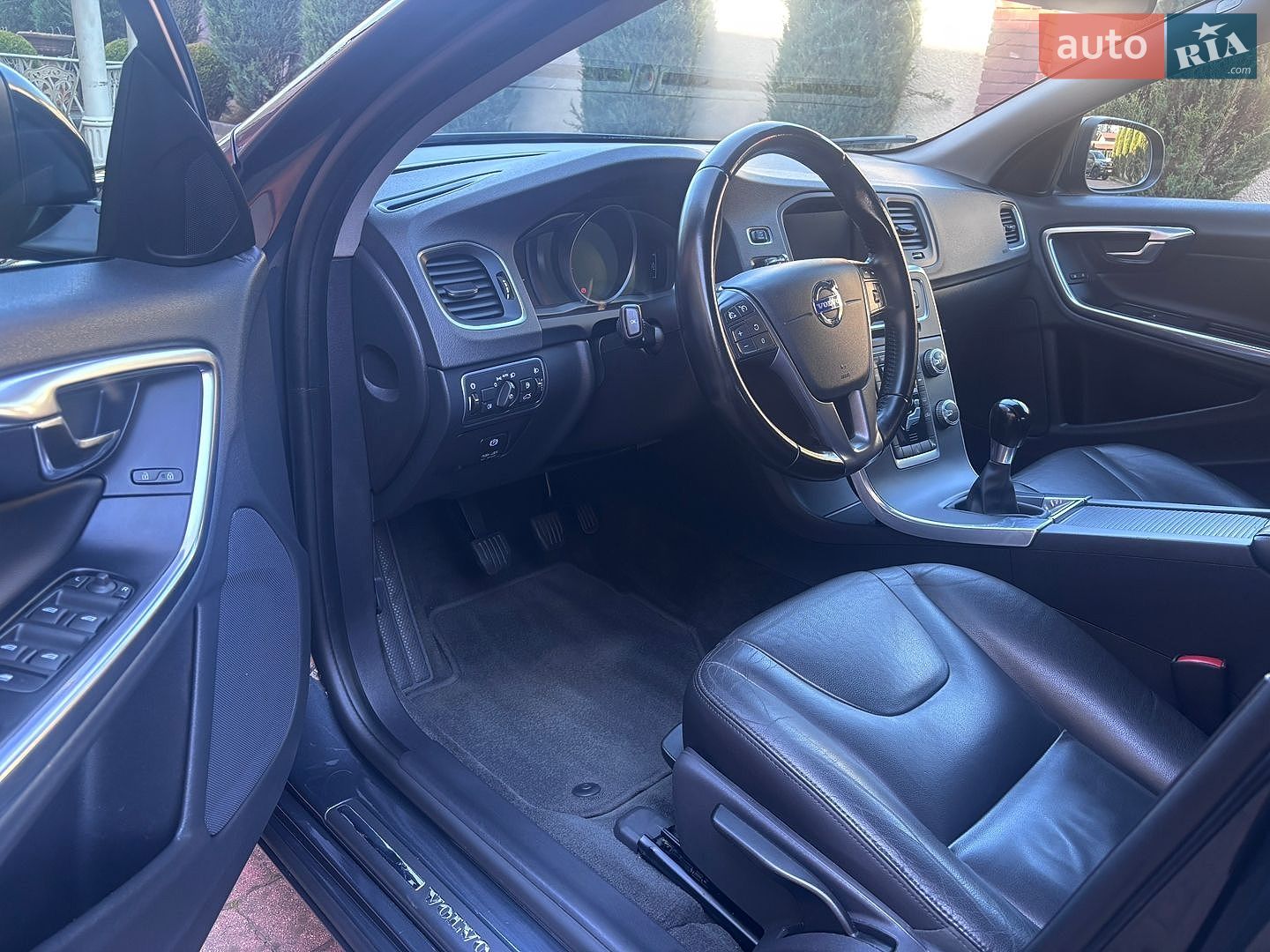 Volvo V60 2015 VIN YV1FW8481F1227219 фото оголошення 88 з 202