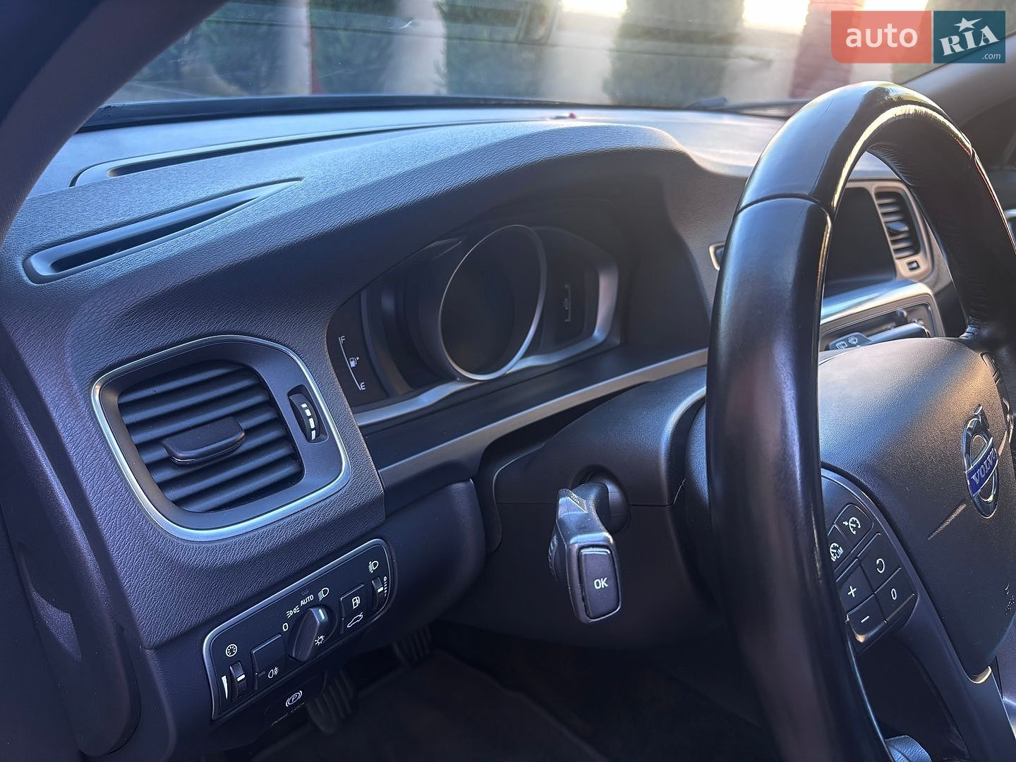 Volvo V60 2015 VIN YV1FW8481F1227219 фото оголошення 98 з 202
