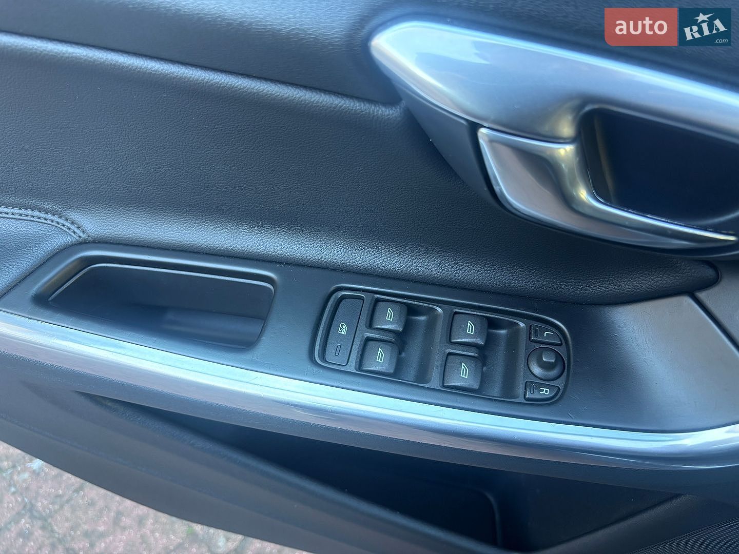 Volvo V60 2015 VIN YV1FW8481F1227219 фото оголошення 102 з 202
