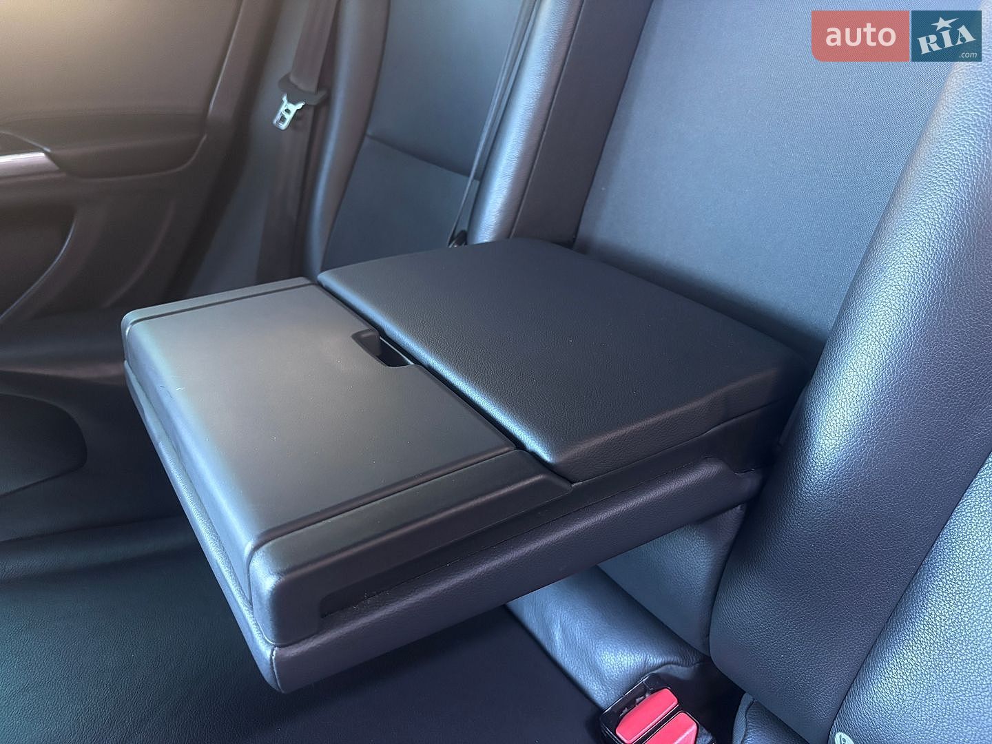 Volvo V60 2015 VIN YV1FW8481F1227219 фото оголошення 109 з 202