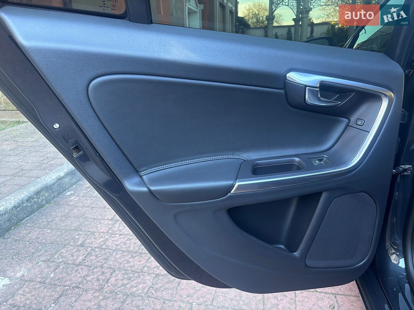 Volvo V60 2015 VIN YV1FW8481F1227219 фото оголошення 116 з 202