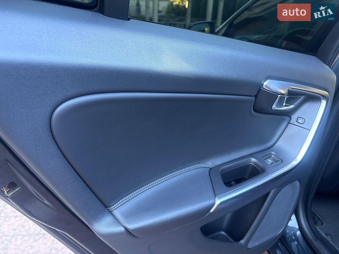 Volvo V60 2015 VIN YV1FW8481F1227219 фото оголошення 118 з 202