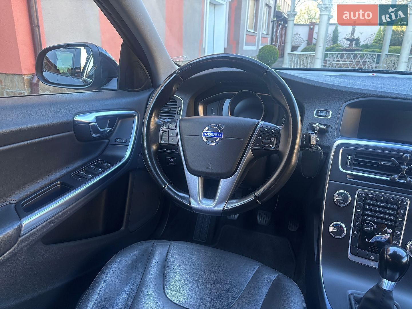 Volvo V60 2015 VIN YV1FW8481F1227219 фото оголошення 121 з 202