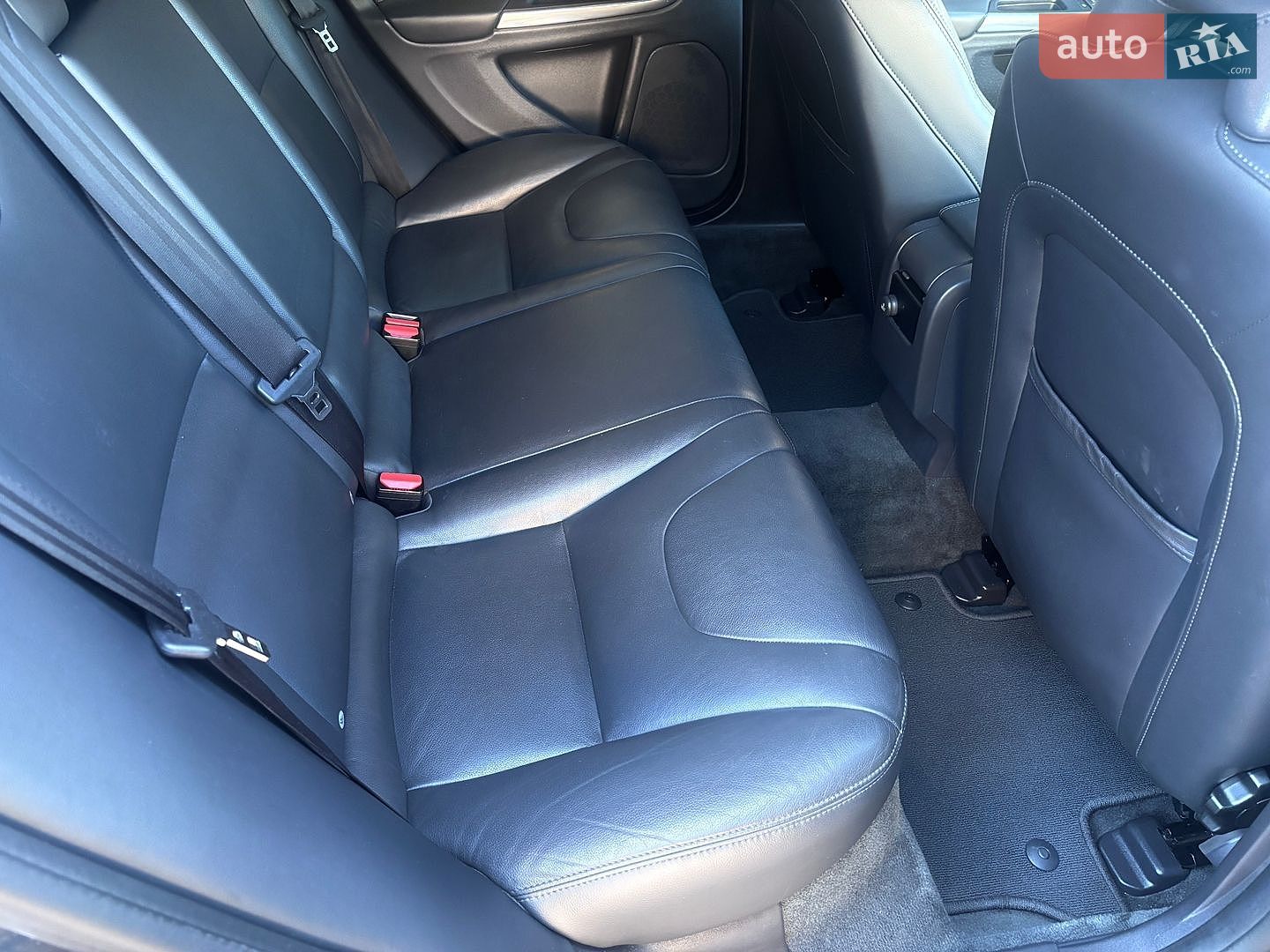 Volvo V60 2015 VIN YV1FW8481F1227219 фото оголошення 124 з 202