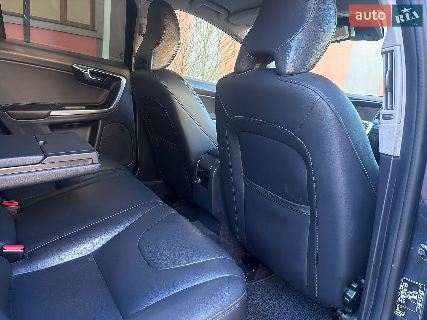 Volvo V60 2015 VIN YV1FW8481F1227219 фото оголошення 127 з 202