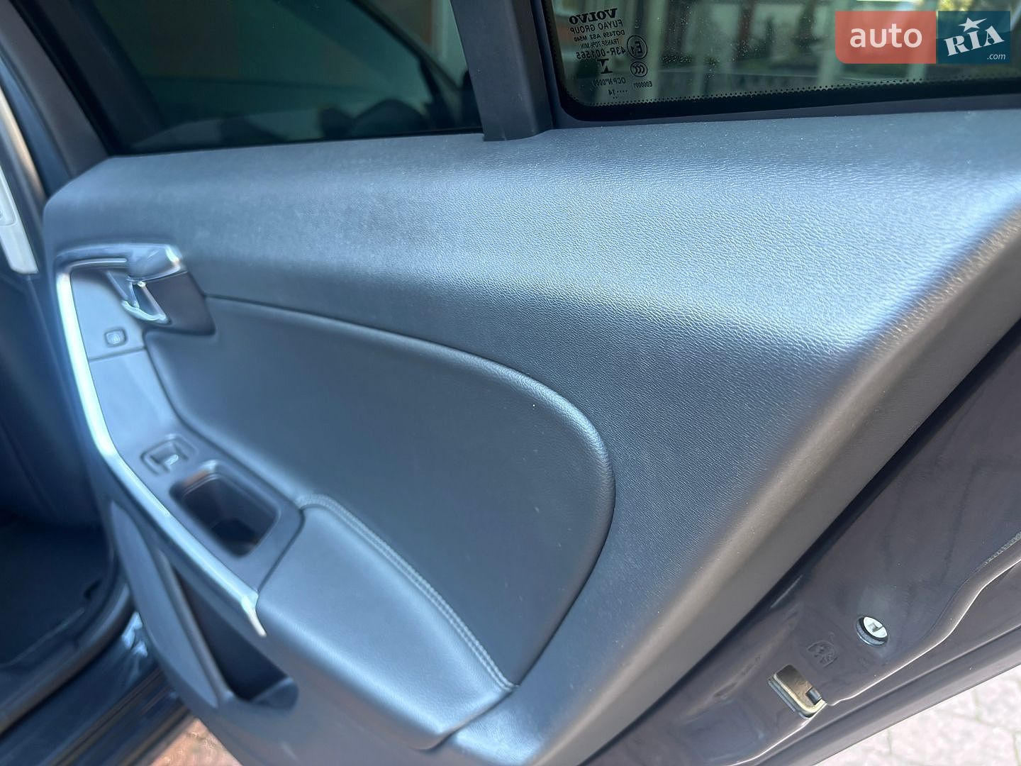 Volvo V60 2015 VIN YV1FW8481F1227219 фото оголошення 135 з 202