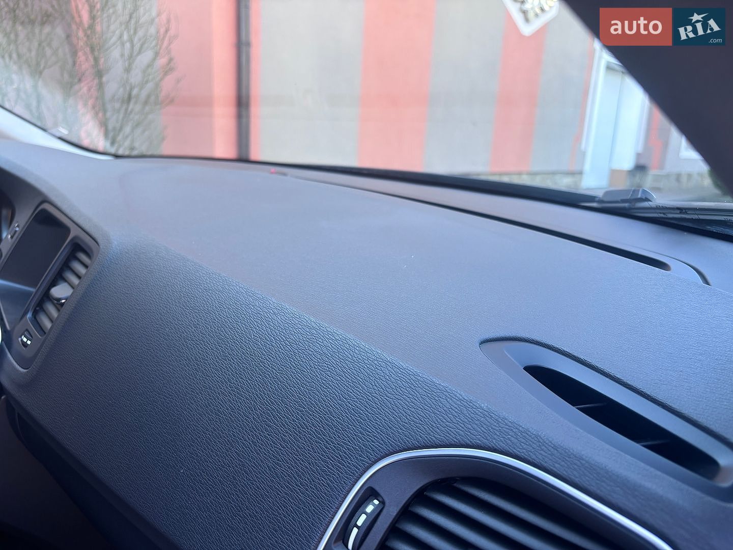 Volvo V60 2015 VIN YV1FW8481F1227219 фото оголошення 138 з 202