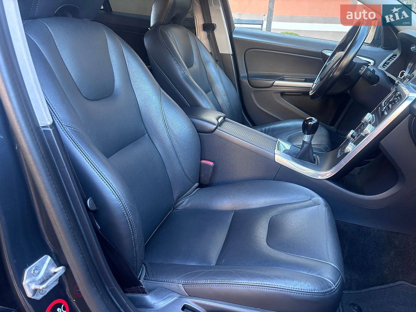 Volvo V60 2015 VIN YV1FW8481F1227219 фото оголошення 141 з 202