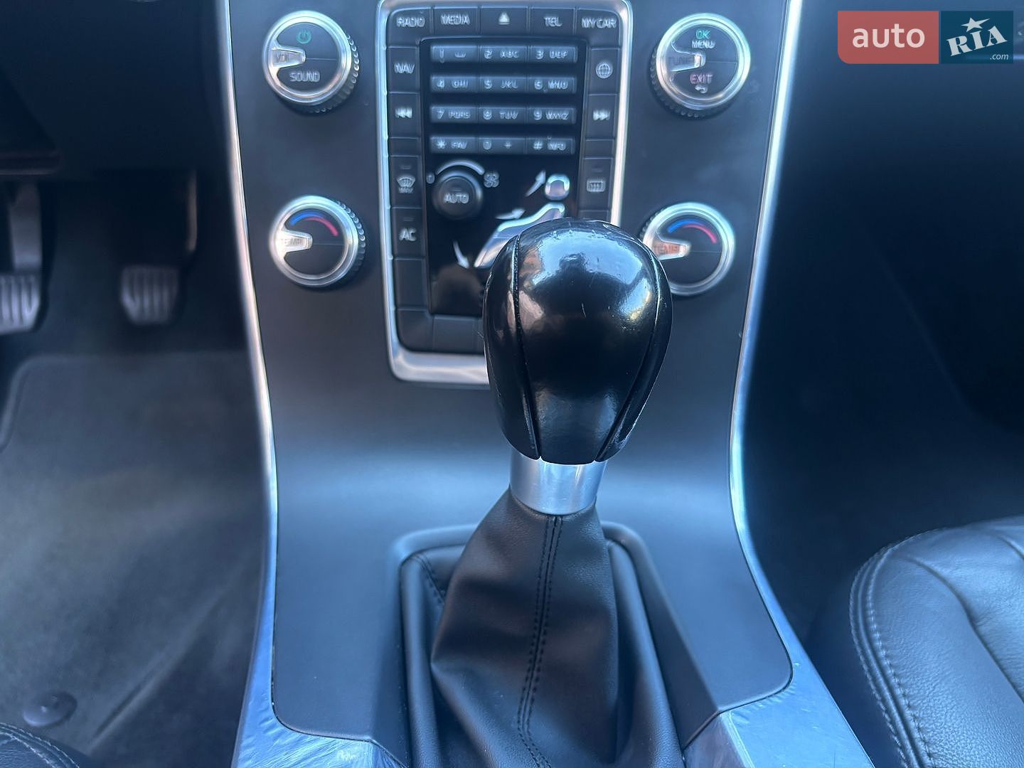 Volvo V60 2015 VIN YV1FW8481F1227219 фото оголошення 155 з 202