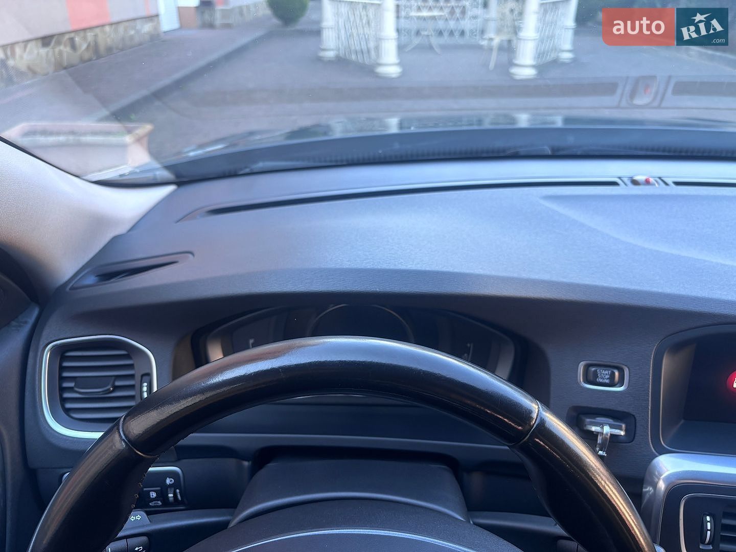 Volvo V60 2015 VIN YV1FW8481F1227219 фото оголошення 184 з 202