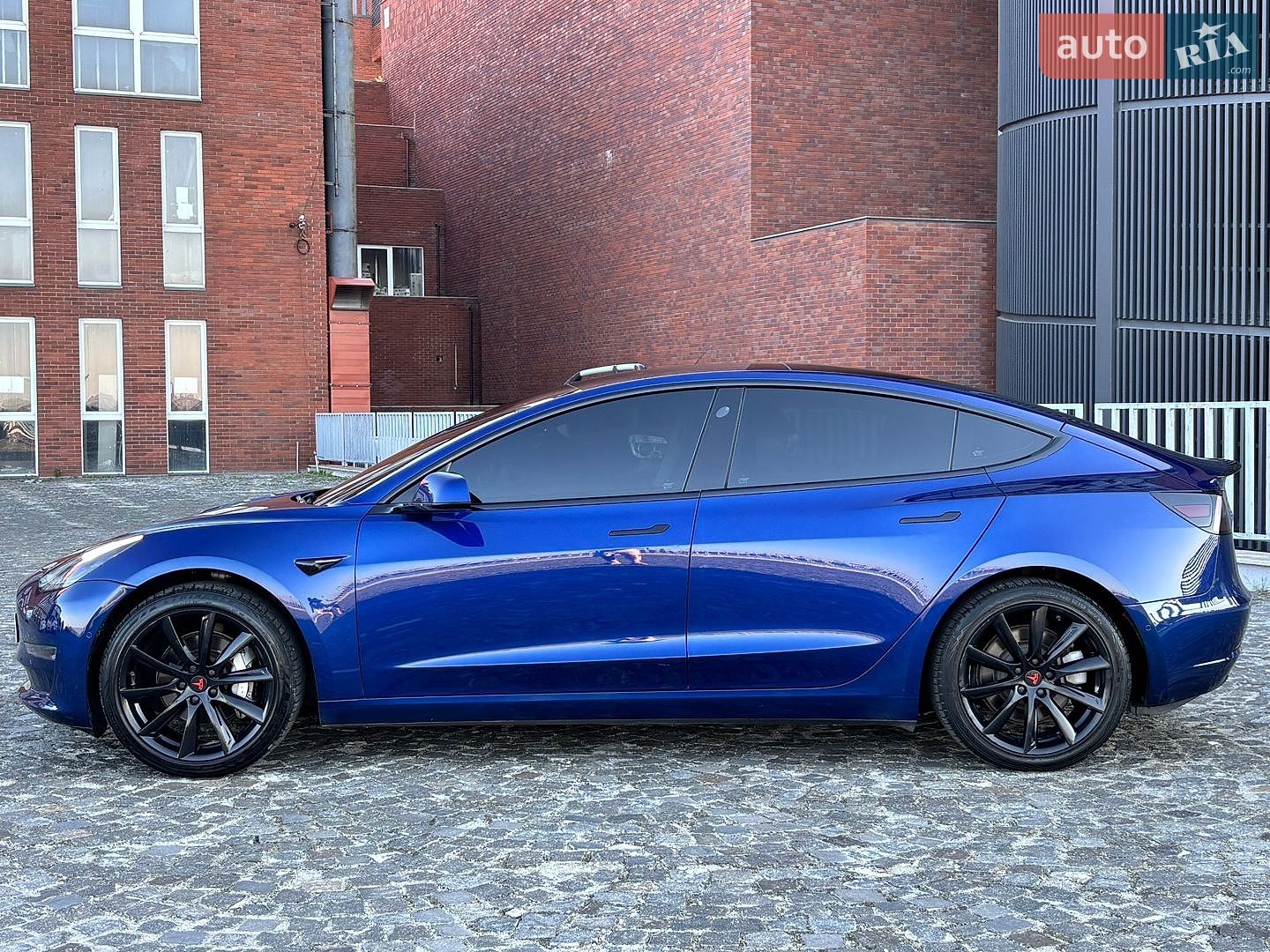 TESLA MODEL 3 2019 VIN 5YJ3E7EB0LF561385 фото оголошення 8 з 52
