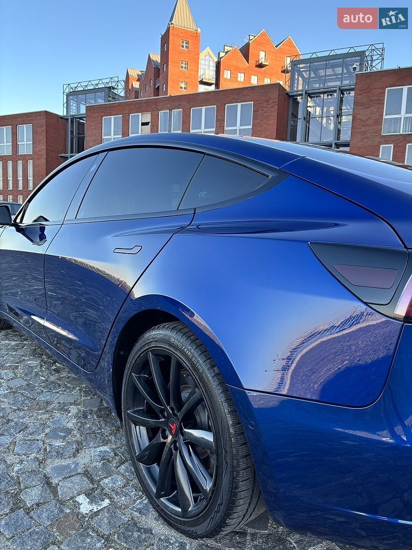 TESLA MODEL 3 2019 VIN 5YJ3E7EB0LF561385 фото оголошення 16 з 52