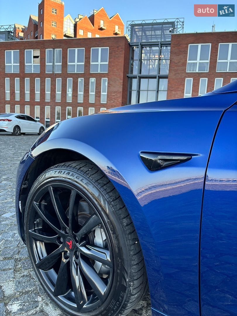 TESLA MODEL 3 2019 VIN 5YJ3E7EB0LF561385 фото оголошення 18 з 52