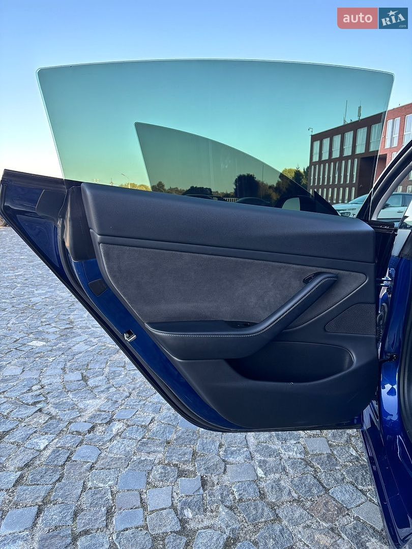 TESLA MODEL 3 2019 VIN 5YJ3E7EB0LF561385 фото оголошення 23 з 52
