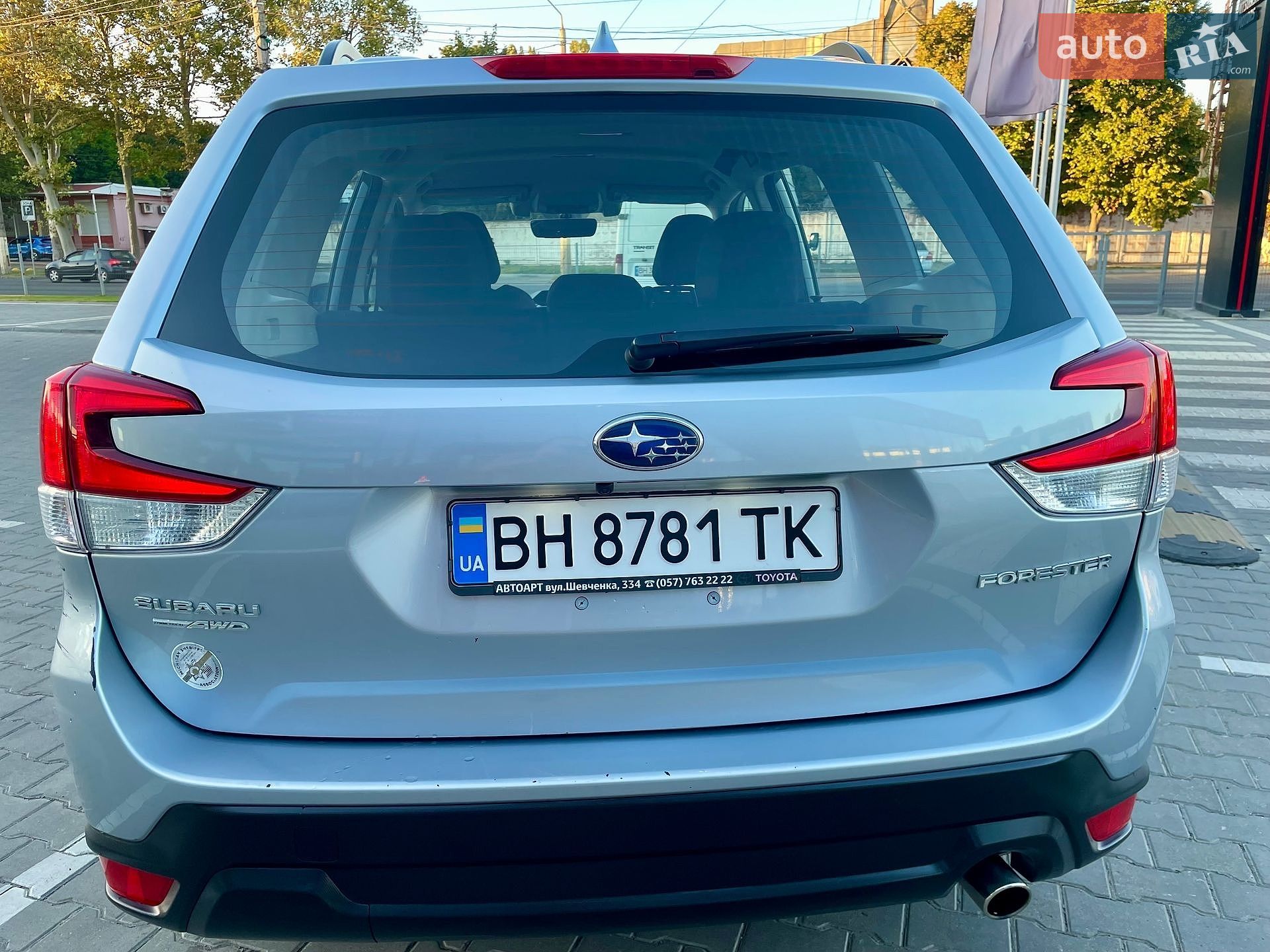 Subaru Forester 2019 VIN JF2SKADCXLH411992 фото оголошення 8 з 31