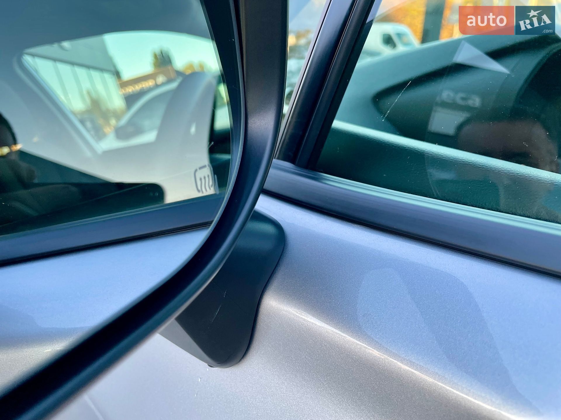 Subaru Forester 2019 VIN JF2SKADCXLH411992 фото оголошення 13 з 31