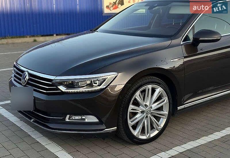 Volkswagen Passat 2015 VIN WVWZZZ3CZGE082610 фото оголошення 2 з 31
