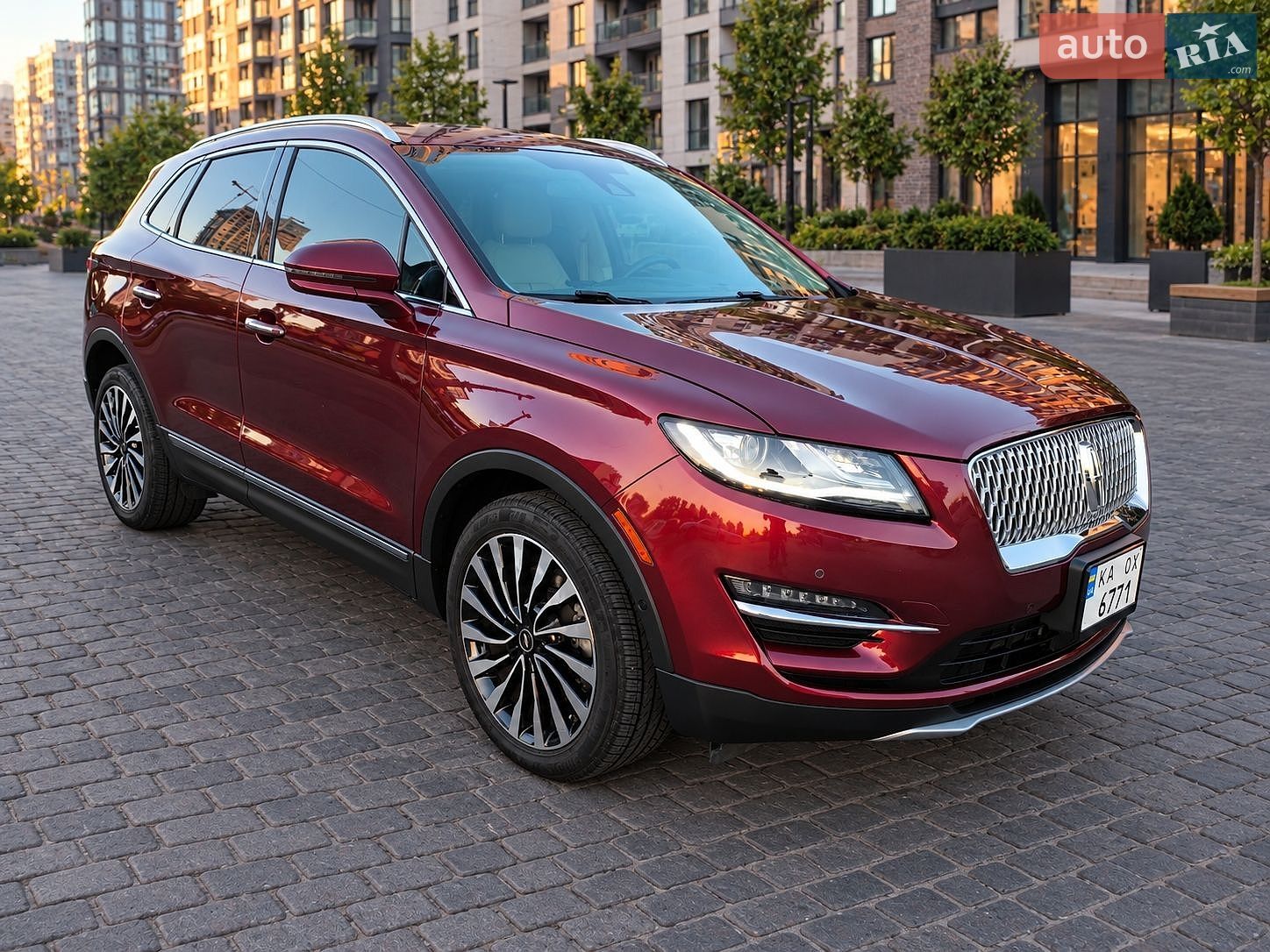 Lincoln MKC 2018 VIN 5LMTJ4DH4KUL03854 фото оголошення 14 з 17