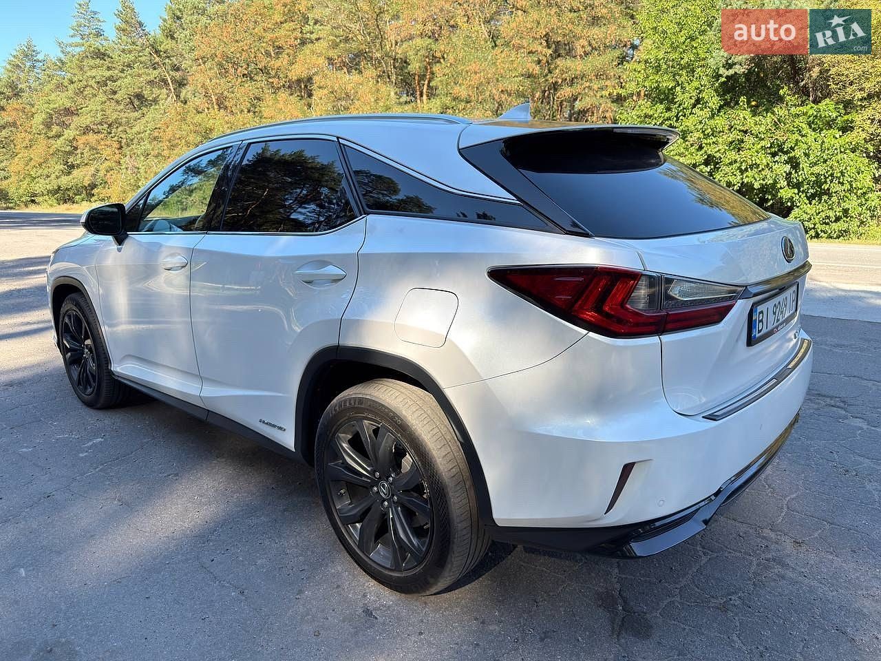 Lexus RX 2019 VIN 2T2BGMCA0KC038610 фото оголошення 2 з 20