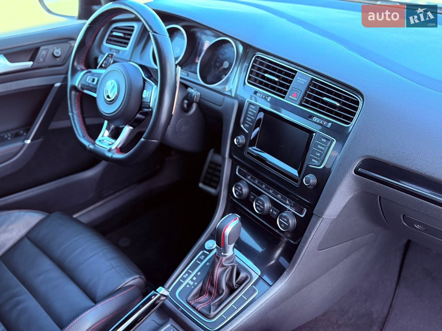 Volkswagen Golf GTI 2015 VIN 3VW4T7AU4FM004428 фото оголошення 32 з 46