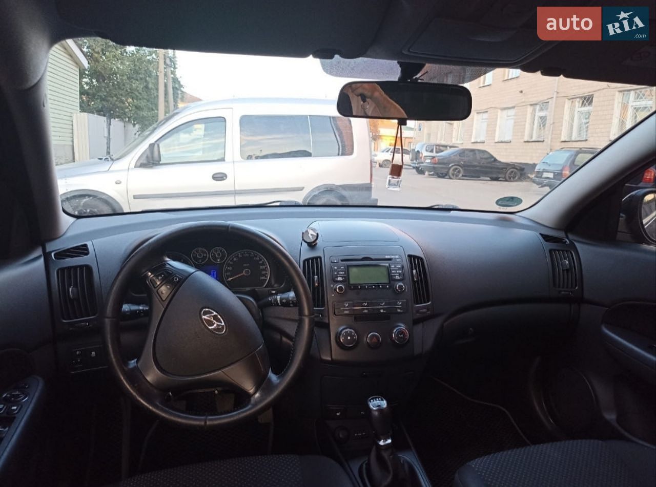 Hyundai i30 2012 VIN TMADB81SACJ096921 фото оголошення 2 з 9