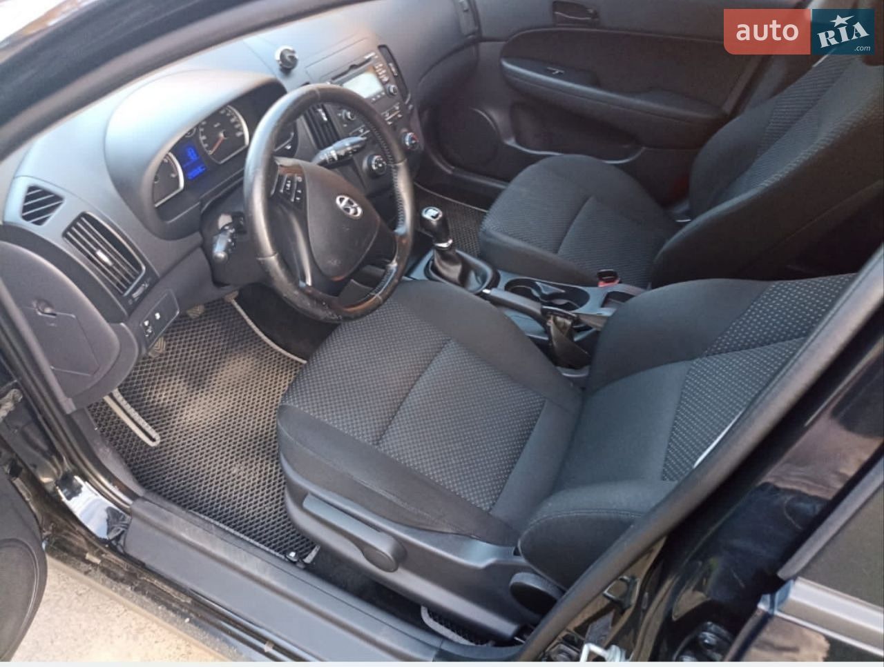 Hyundai i30 2012 VIN TMADB81SACJ096921 фото оголошення 3 з 9